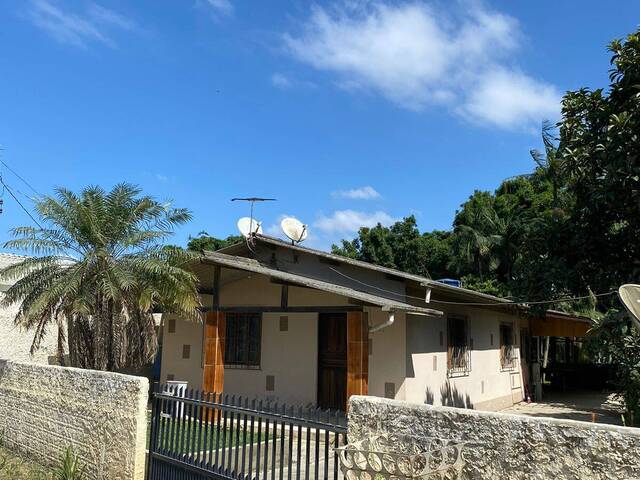 #163 - Casa para Venda em Navegantes - SC