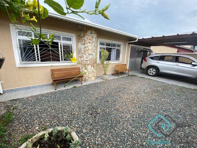 #166 - Casa para Venda em Navegantes - SC