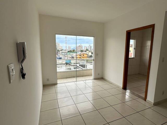 #1228 - Apartamento para Locação em Navegantes - SC - 2