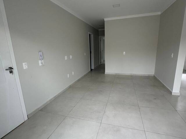 #325 - Apartamento para Venda em Navegantes - SC - 2
