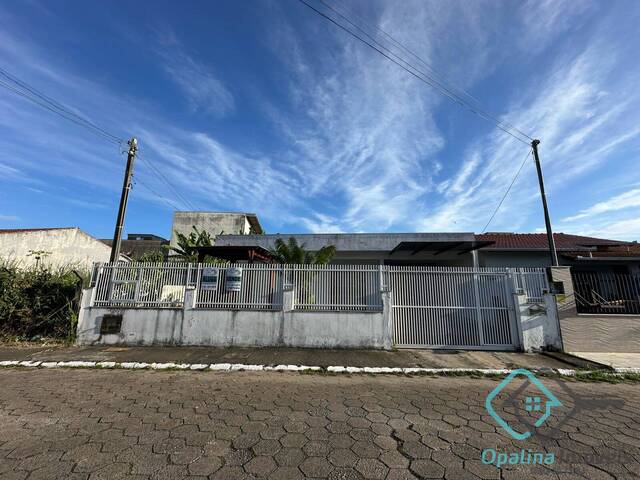 #1214 - Casa para Venda em Navegantes - SC - 2