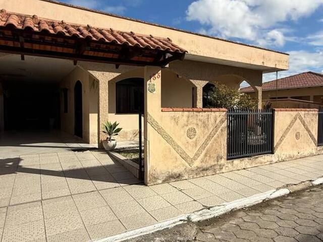 #493 - Casa para Venda em Navegantes - SC