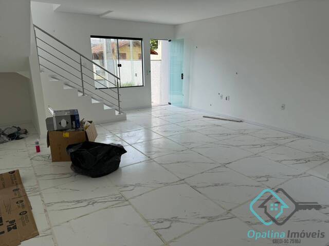 #502 - Casa para Venda em Navegantes - SC