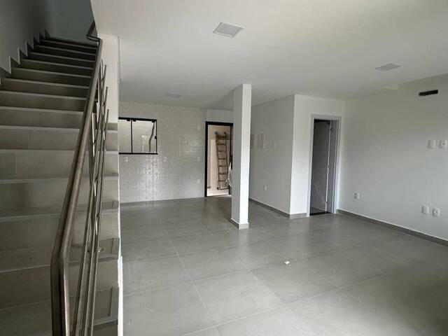 #544 - Casa para Venda em Navegantes - SC - 3