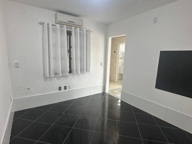 Sala para Locação em Navegantes - 5