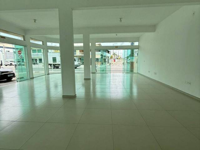 Sala para Locação em Navegantes - 5