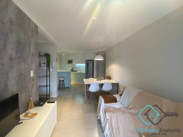 #591 - Apartamento para Venda em Navegantes - SC