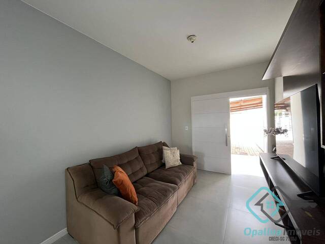 #596 - Apartamento para Venda em Navegantes - SC