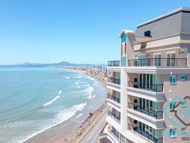 #598 - Apartamento para Venda em Navegantes - SC