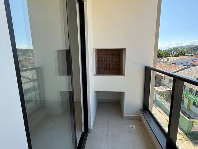 Apartamento para Venda em Navegantes - 4