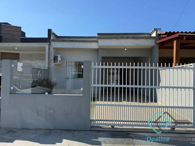 #605 - Casa para Locação em Navegantes - SC