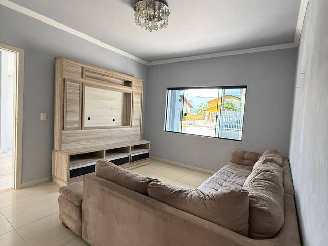#608 - Casa para Venda em Navegantes - SC