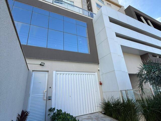 #610 - Apartamento para Locação em Navegantes - SC